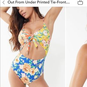 NEVER WORN Urban outfitters one piece bathing suit